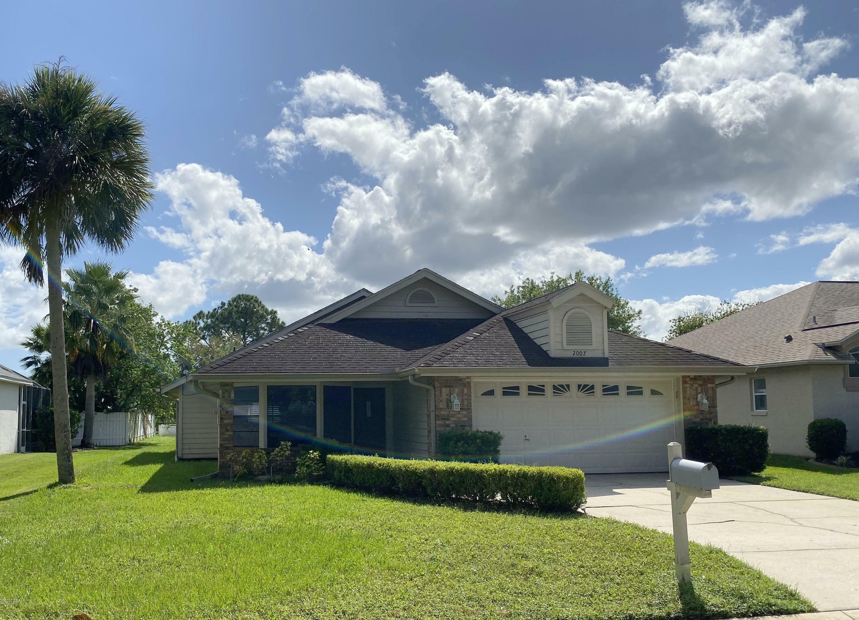 Photo de la propriété:  2007 Beaver Creek Drive  FL 32128 