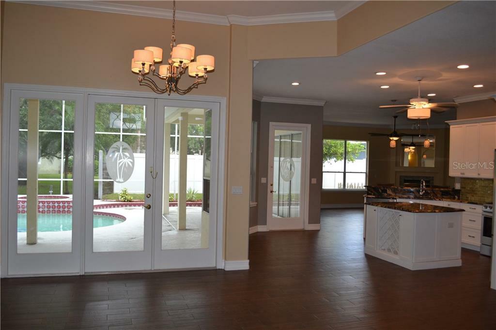 Property Photo:  437 Fairway Pointe Circle  FL 32828 