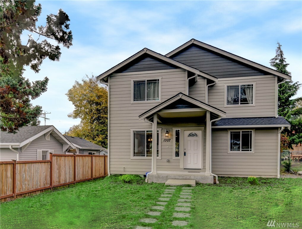 Property Photo:  1307 E 67th St  WA 98404 