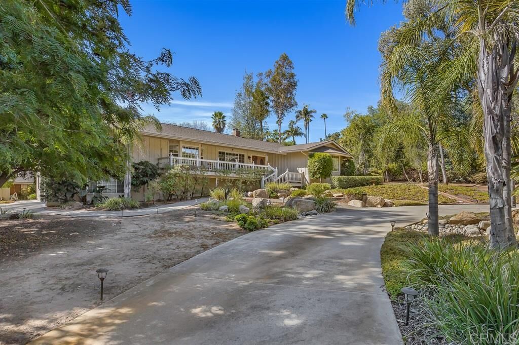 Property Photo:  1925 Calmin Dr  CA 92028 