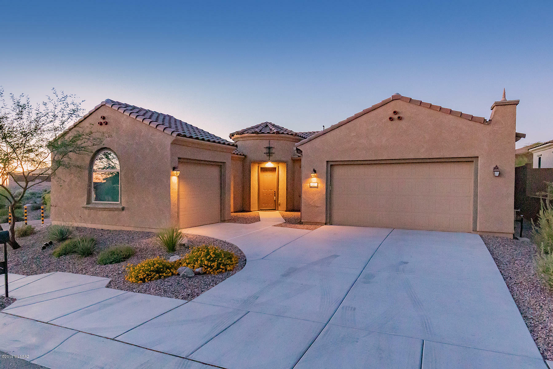 Property Photo:  14073 N Bright Angel Trail  AZ 85658 