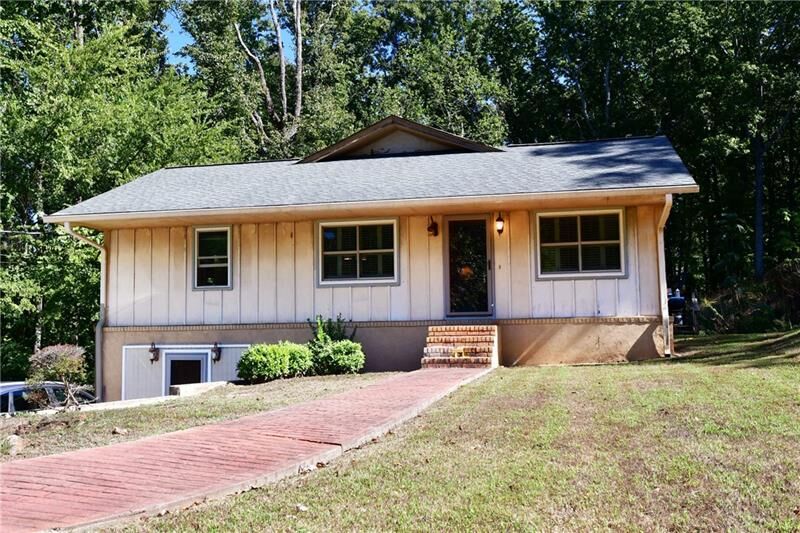Property Photo: 3130 Corral Trail 30506