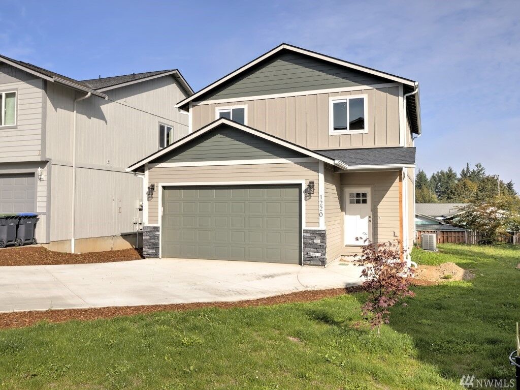 Property Photo:  1220  Bay Street  WA 98584 