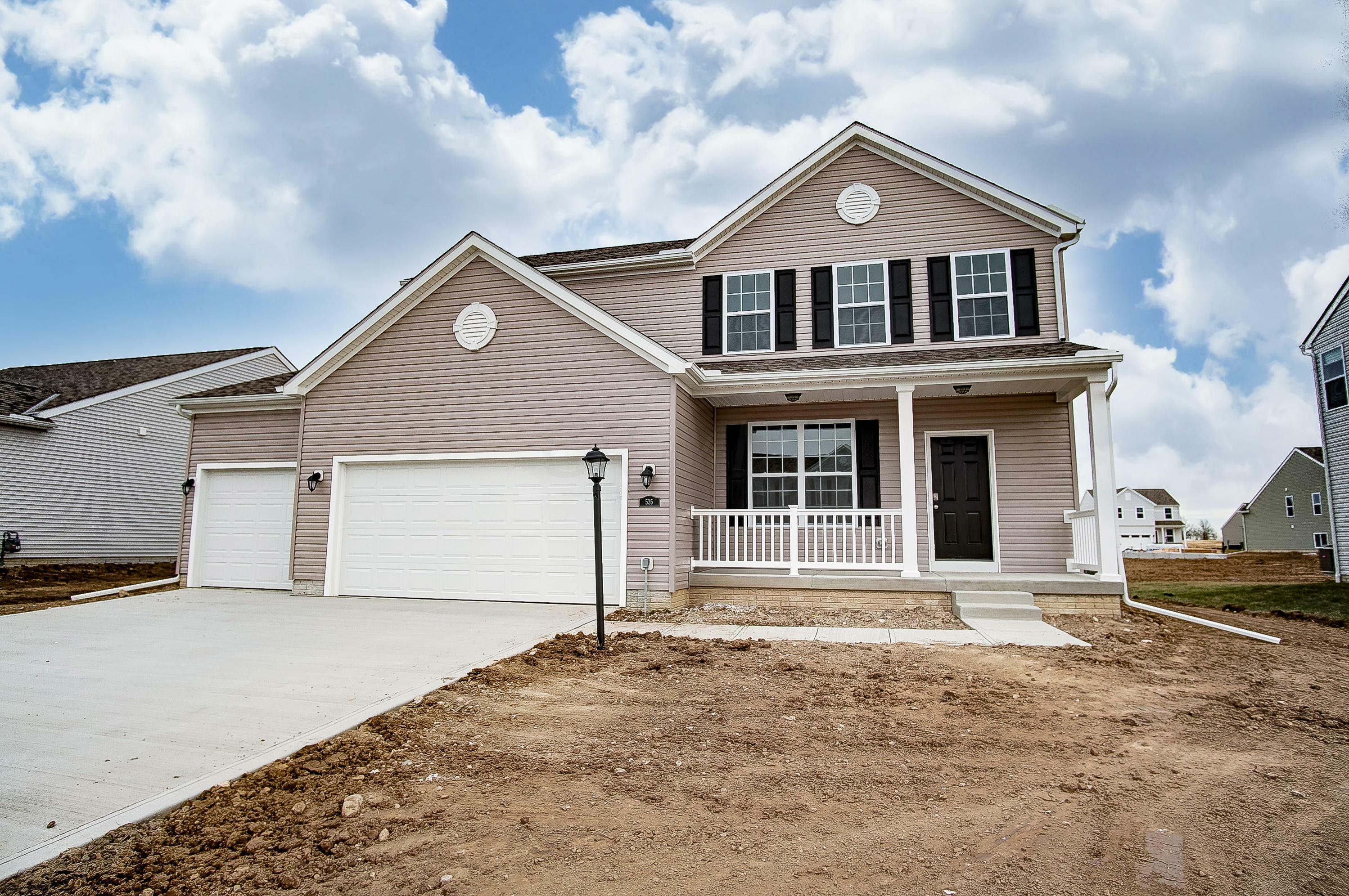 Property Photo: 535 Weaver Ridge Drive OH 43040