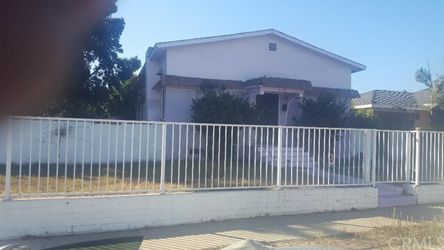 Property Photo:  680 E 116th Street  CA 90059 