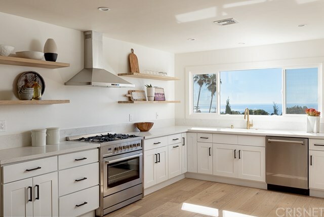 Property Photo: 28200 Ambergate Drive CA 90275