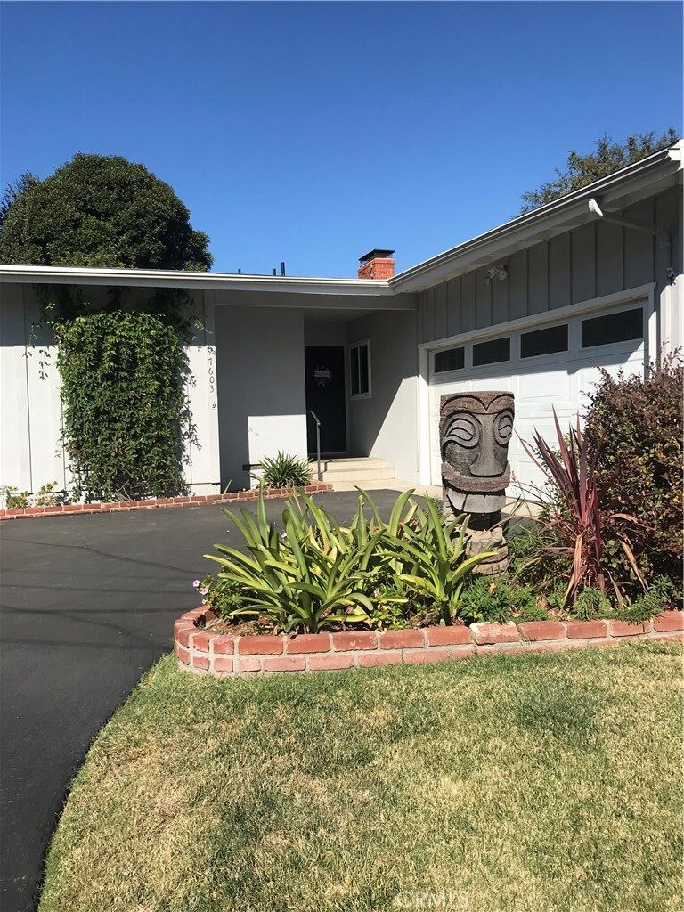 Property Photo: 27603 Bandra Place CA 90275