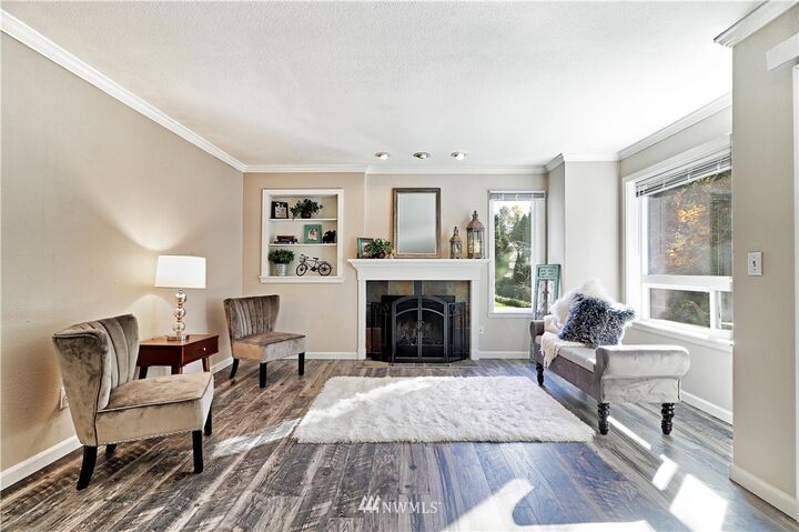 Property Photo: 31500 33rd Place SW E101 WA 98023