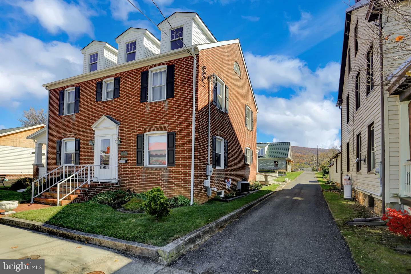 Property Photo: 316 North Third Street PA 17233