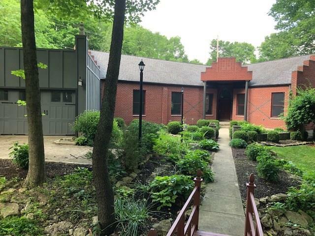 Property Photo:  2225 Settlers Trail  OH 45377 