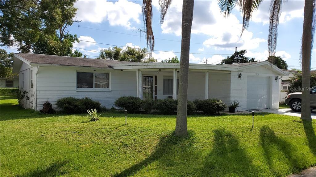 Property Photo:  2130 Maureen Drive  FL 34690 