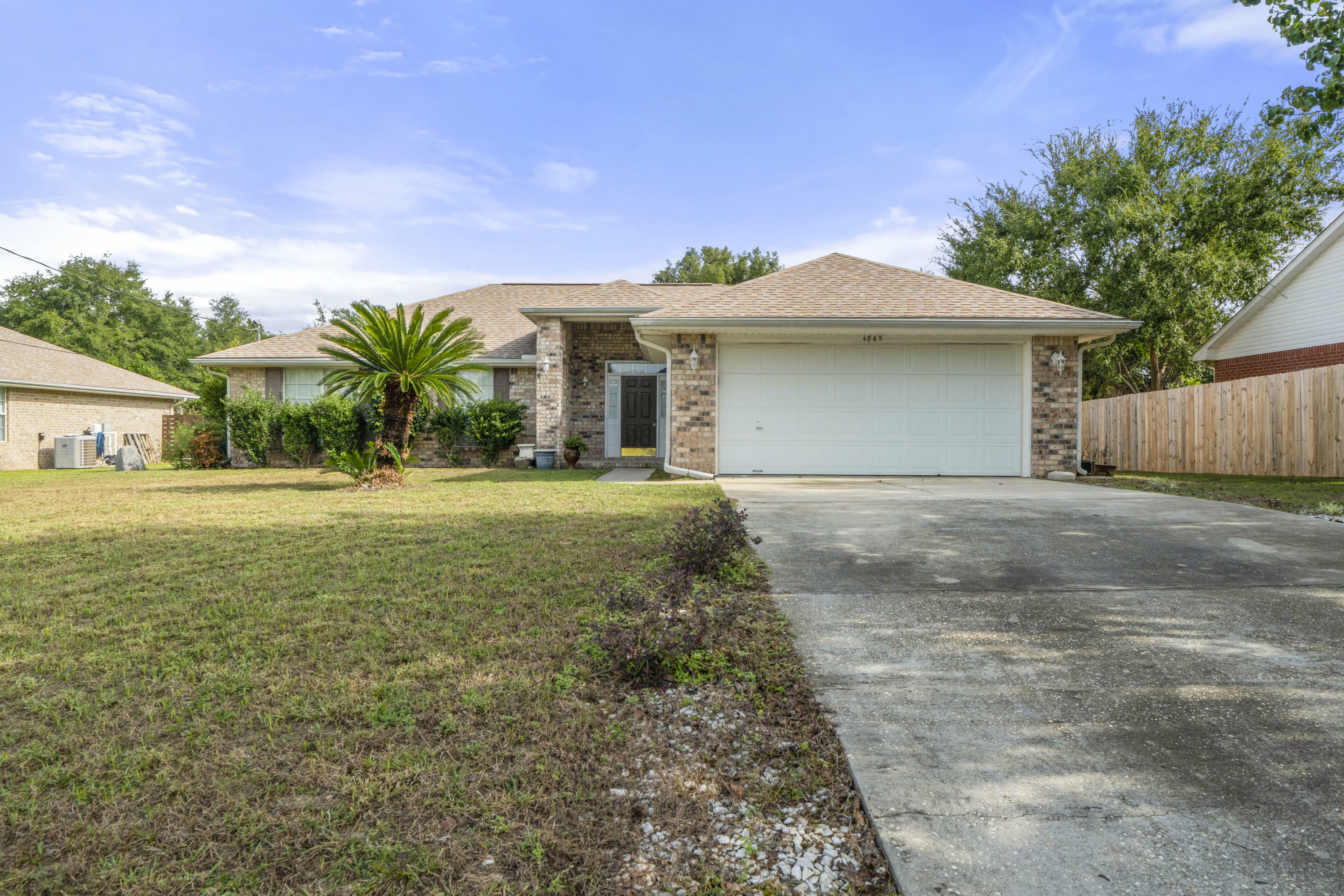 Property Photo:  4865 Leyland Lane  FL 32536 