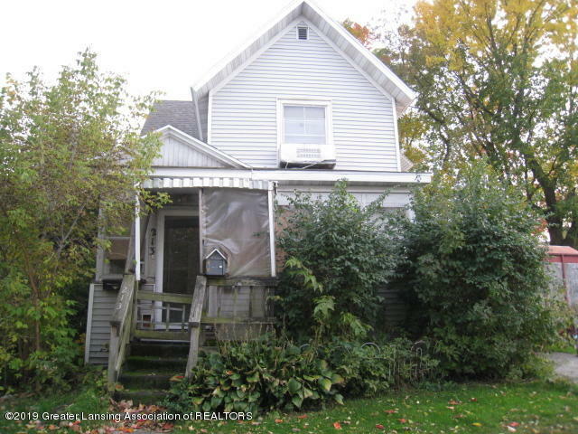 Property Photo:  213 W Willow Street  MI 48906 