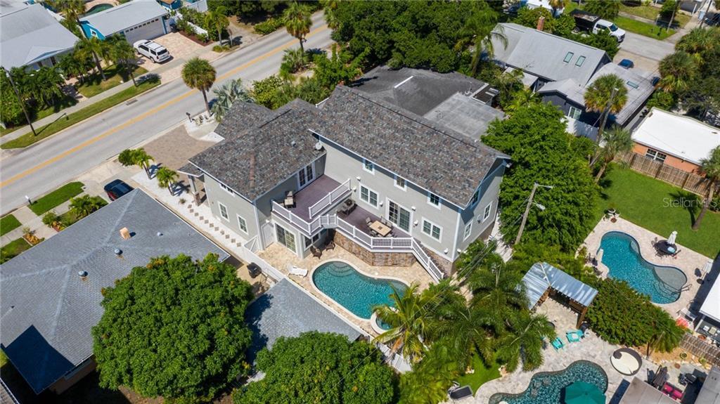 Property Photo: 929 Mandalay Avenue FL 33767