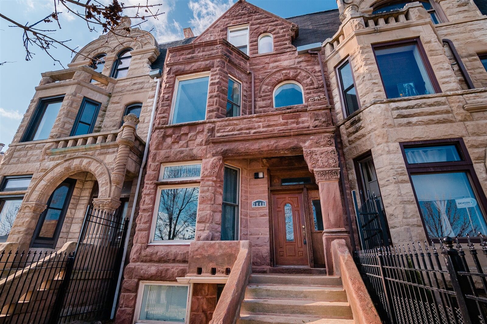 Property Photo:  3848 South Lake Park Avenue 2  IL 60653 