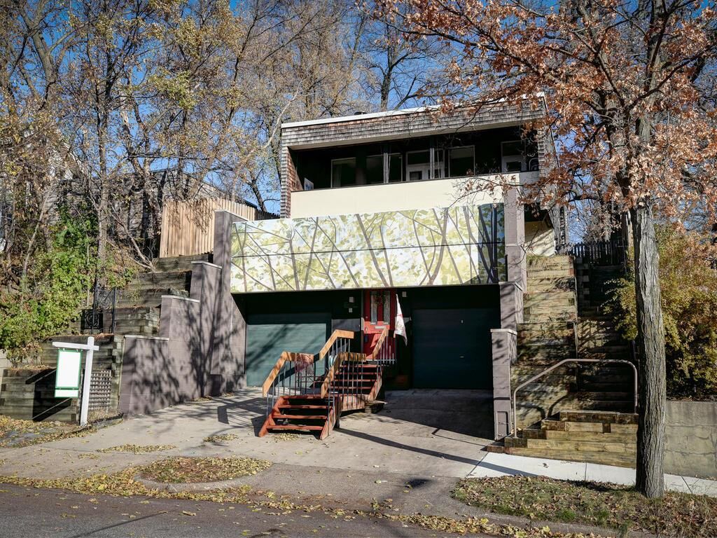 Property Photo:  4011 Washburn Avenue S  MN 55410