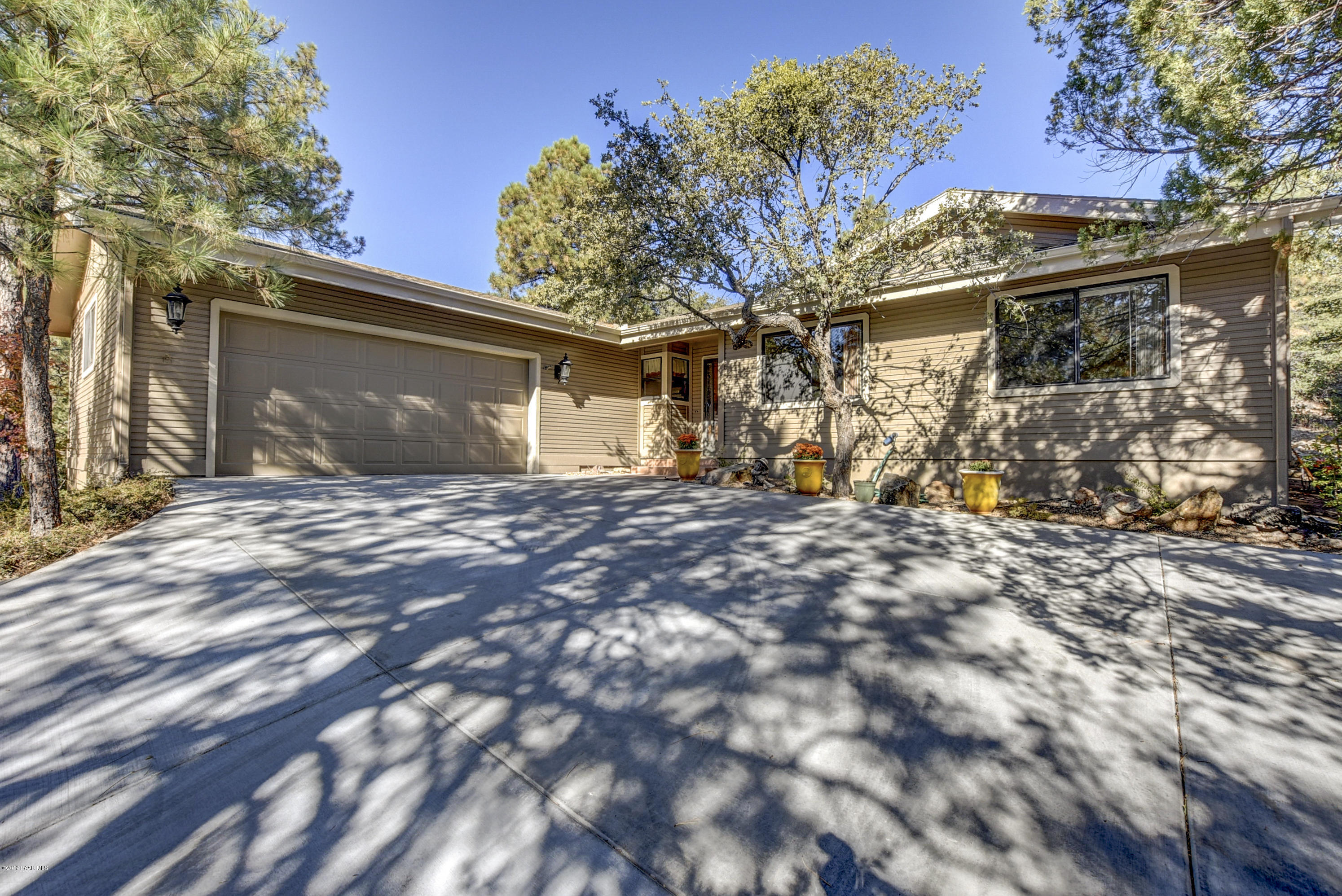Property Photo: 1924 Pine Tree Drive AZ 86303