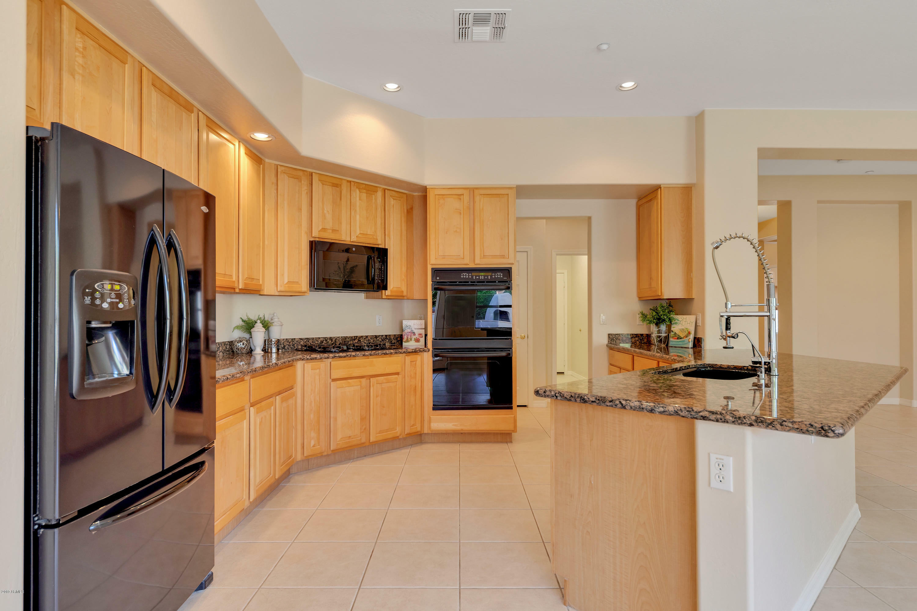 Property Photo: 10963 N 126th Way AZ 85259