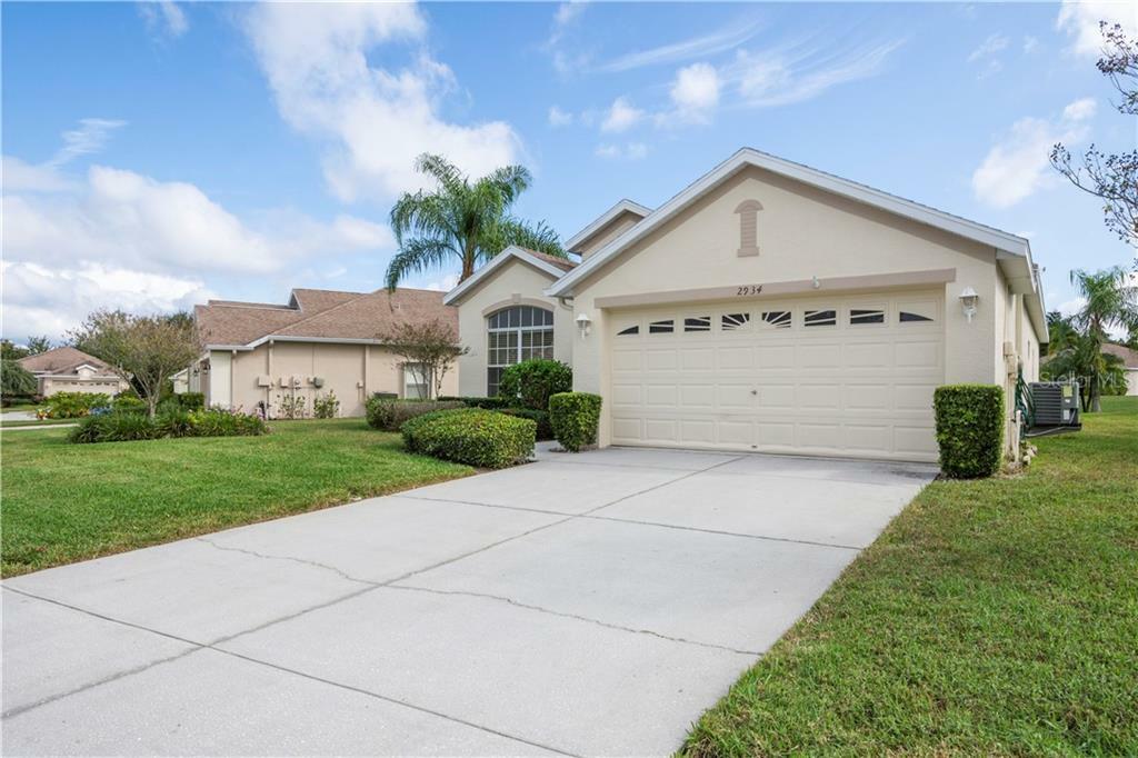 Property Photo:  2934 Wood Pointe Drive  FL 34691 