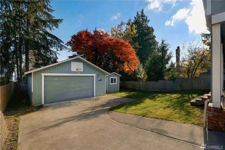 Property Photo:  13522  Burke Avenue N  WA 98133 