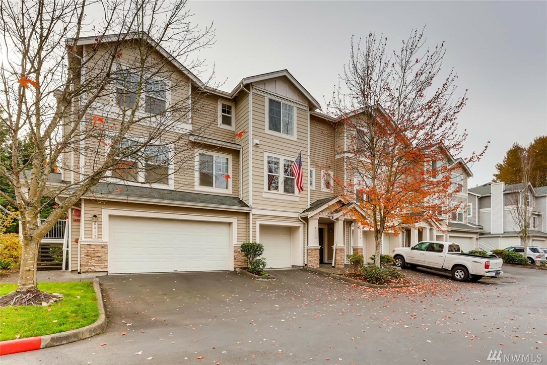 Property Photo: 6315 S 233rd St 26-2 WA 98032