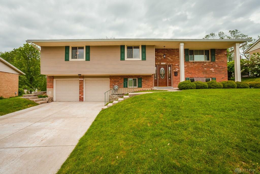 Property Photo: 6306 Blossom Park Drive OH 45449
