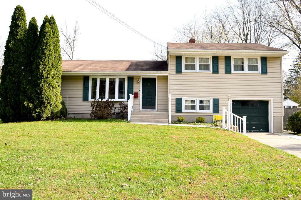 Property Photo:  37 Winding Way  NJ 08026 