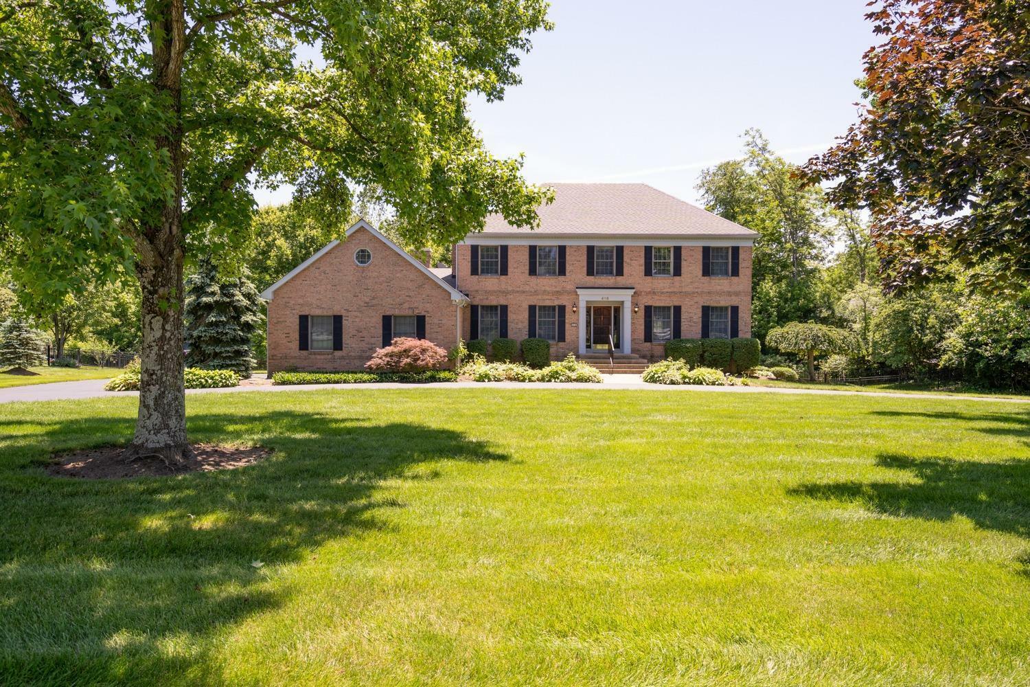 Property Photo: 418 Heathgate Rd OH 45255