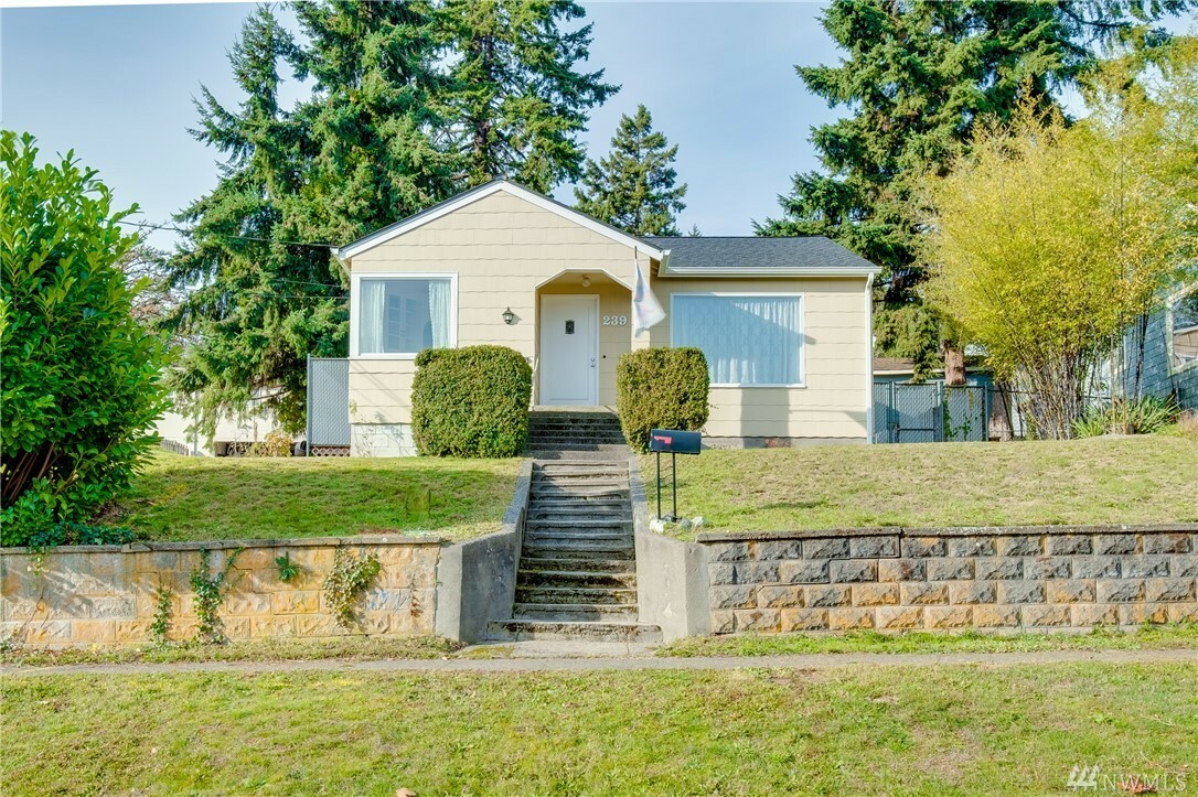 Property Photo:  239 S Cambrian Ave  WA 98312 