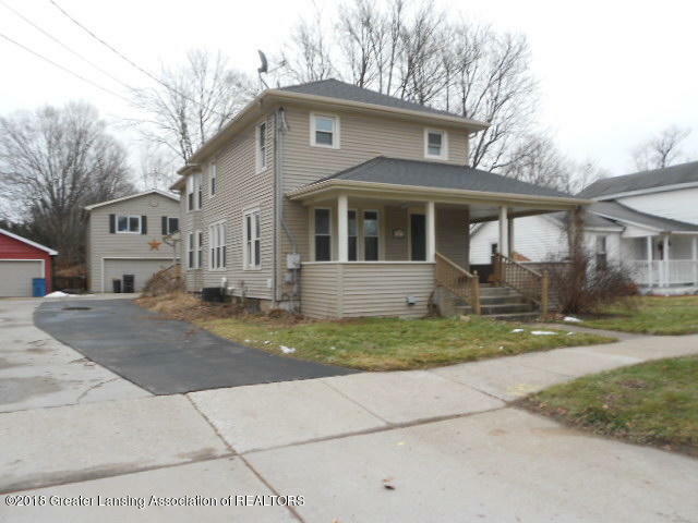 Property Photo:  517 S Cochran Avenue  MI 48813 