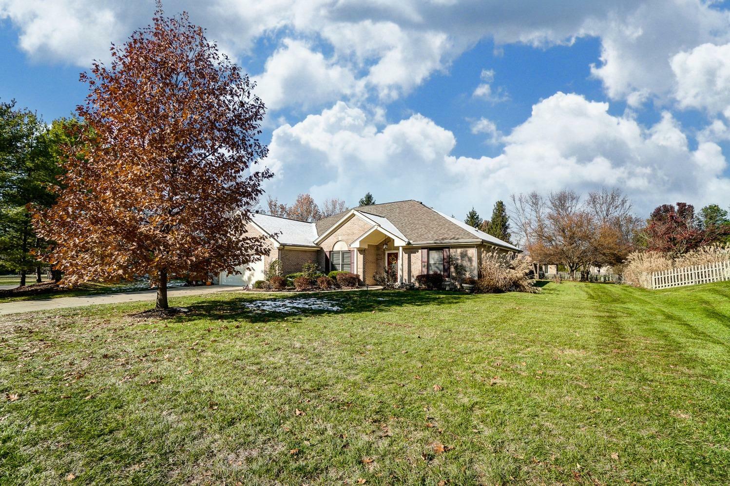 Property Photo:  2801 Cobblestone Crossing Court  OH 45458 