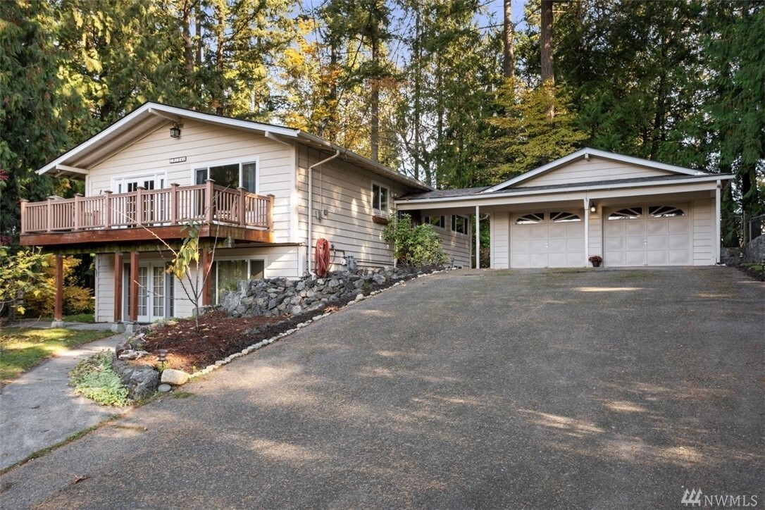 Property Photo:  19104  11th Ave  NE  WA 98370 