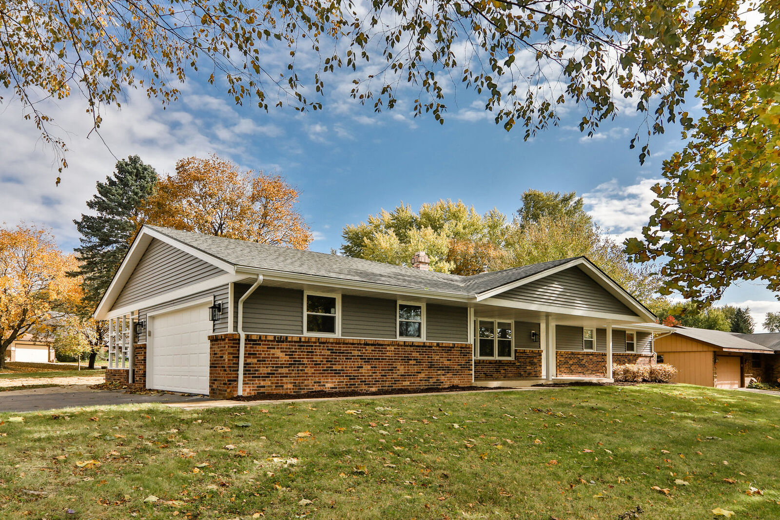 Property Photo:  1685 Williamsburg Road  IL 61107 