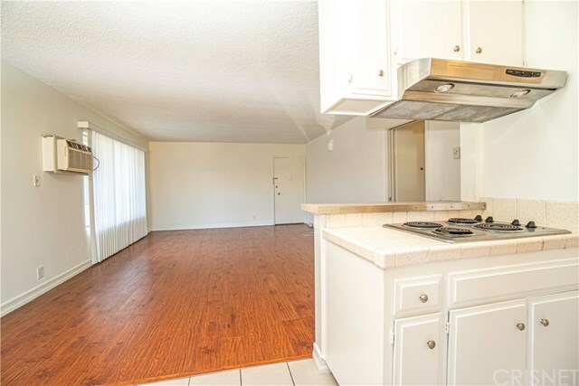 Property Photo:  4924 Kester Avenue 1  CA 91403 