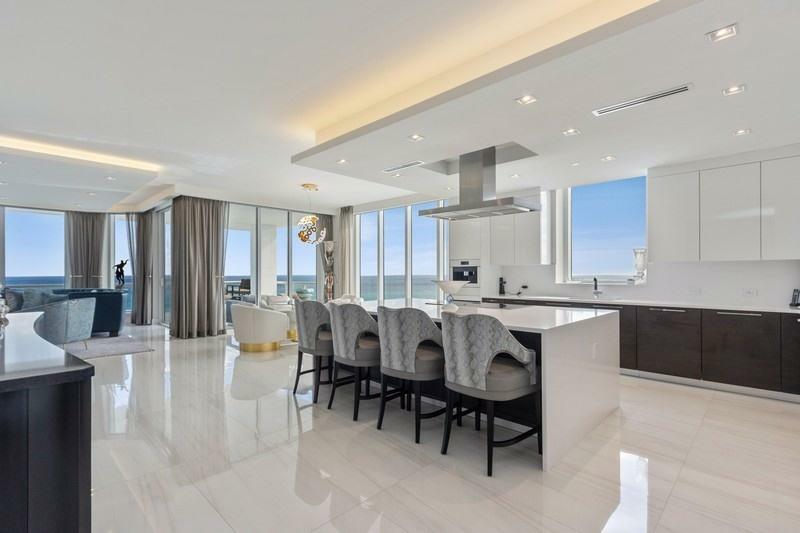 Property Photo:  3730 N Ocean Drive 16 B  FL 33404 