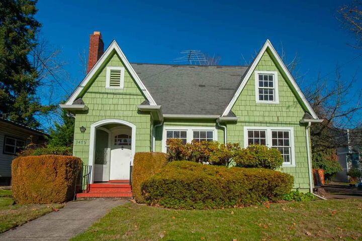 1473  Center St NE  Salem OR 97301-4260 photo