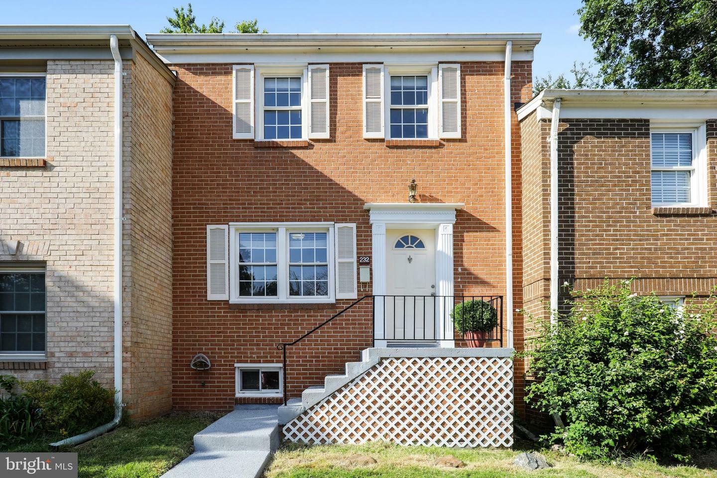 Property Photo:  232 Gold Kettle Drive  MD 20878 