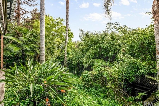 Property Photo: 736 Griffith Way B CA 92651