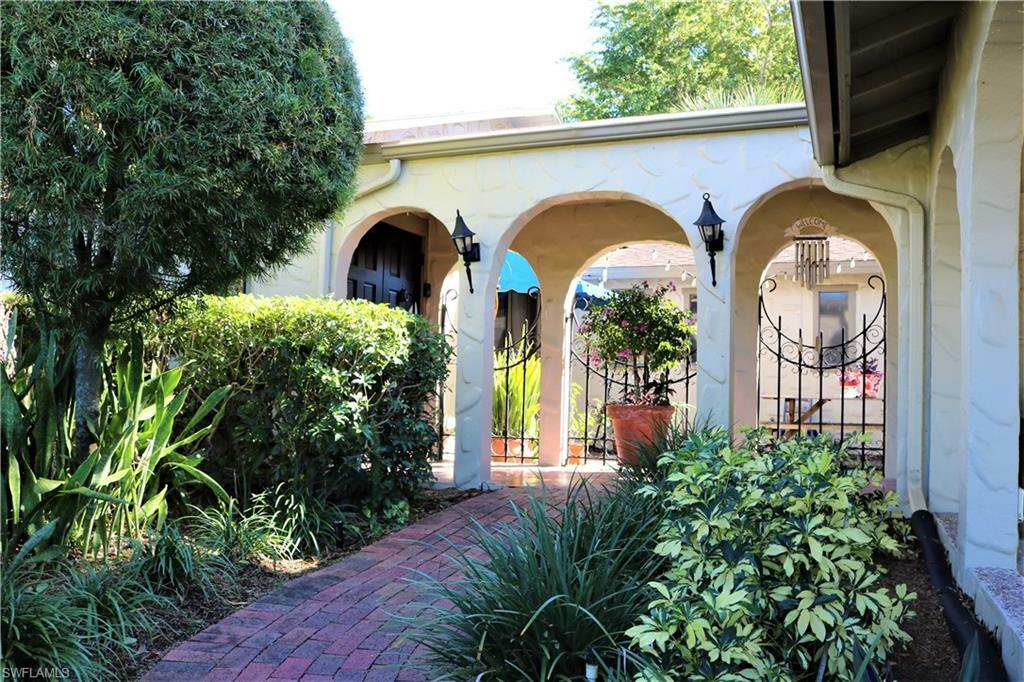 Property Photo: 4272 Island Circle A FL 33919