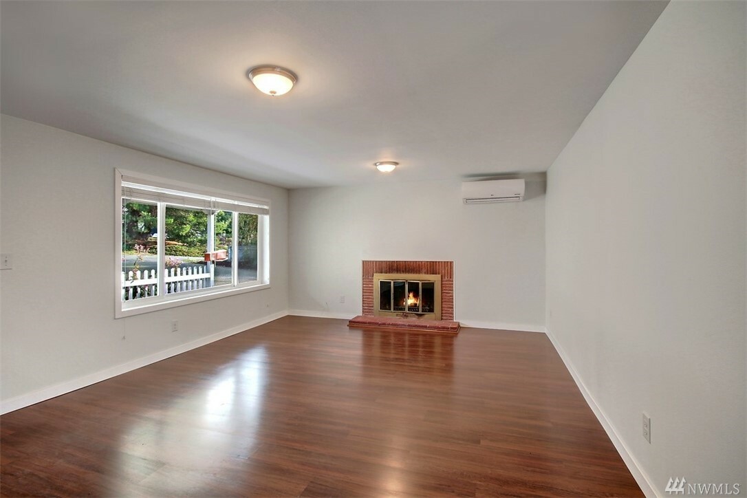 Property Photo:  11719 4th Ave NW  WA 98177 