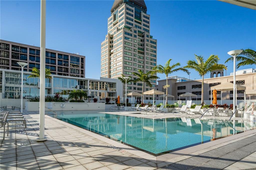 Property Photo: 175 1st Street S 305 FL 33701