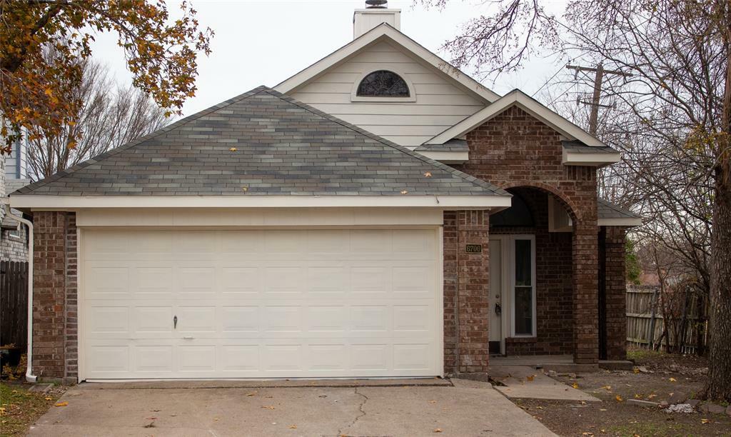 Property Photo:  6700 W Driffield W Circle  TX 76182 