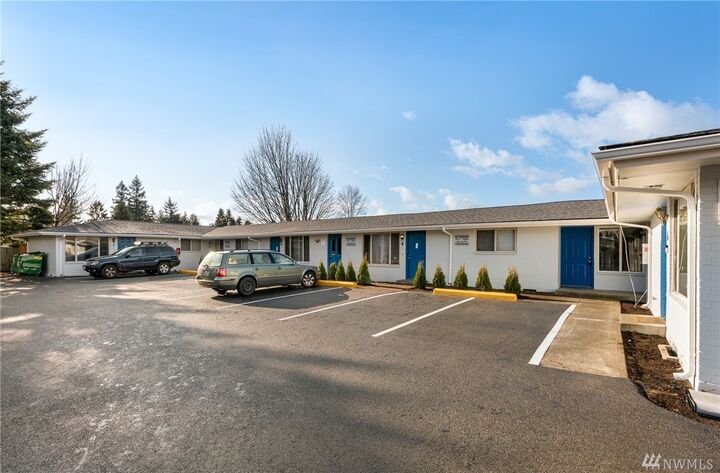 Property Photo:  2301 F Street SE  WA 98002 