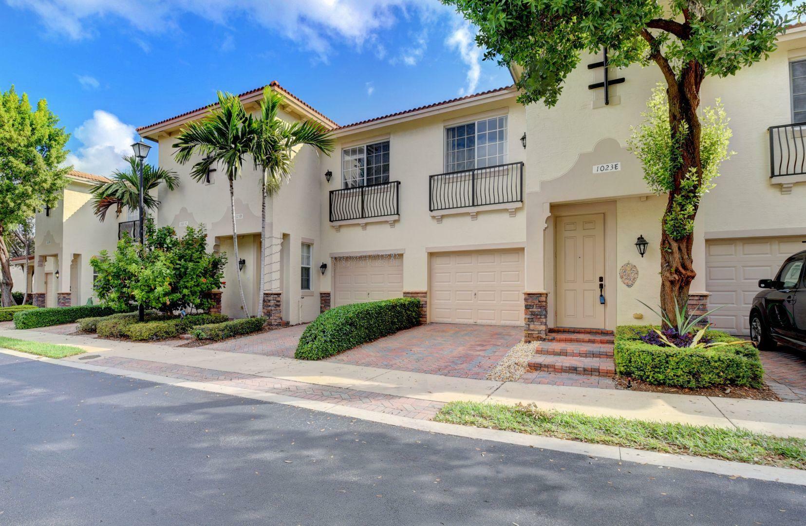 Property Photo: 1023 Ventnor Avenue 11E FL 33444