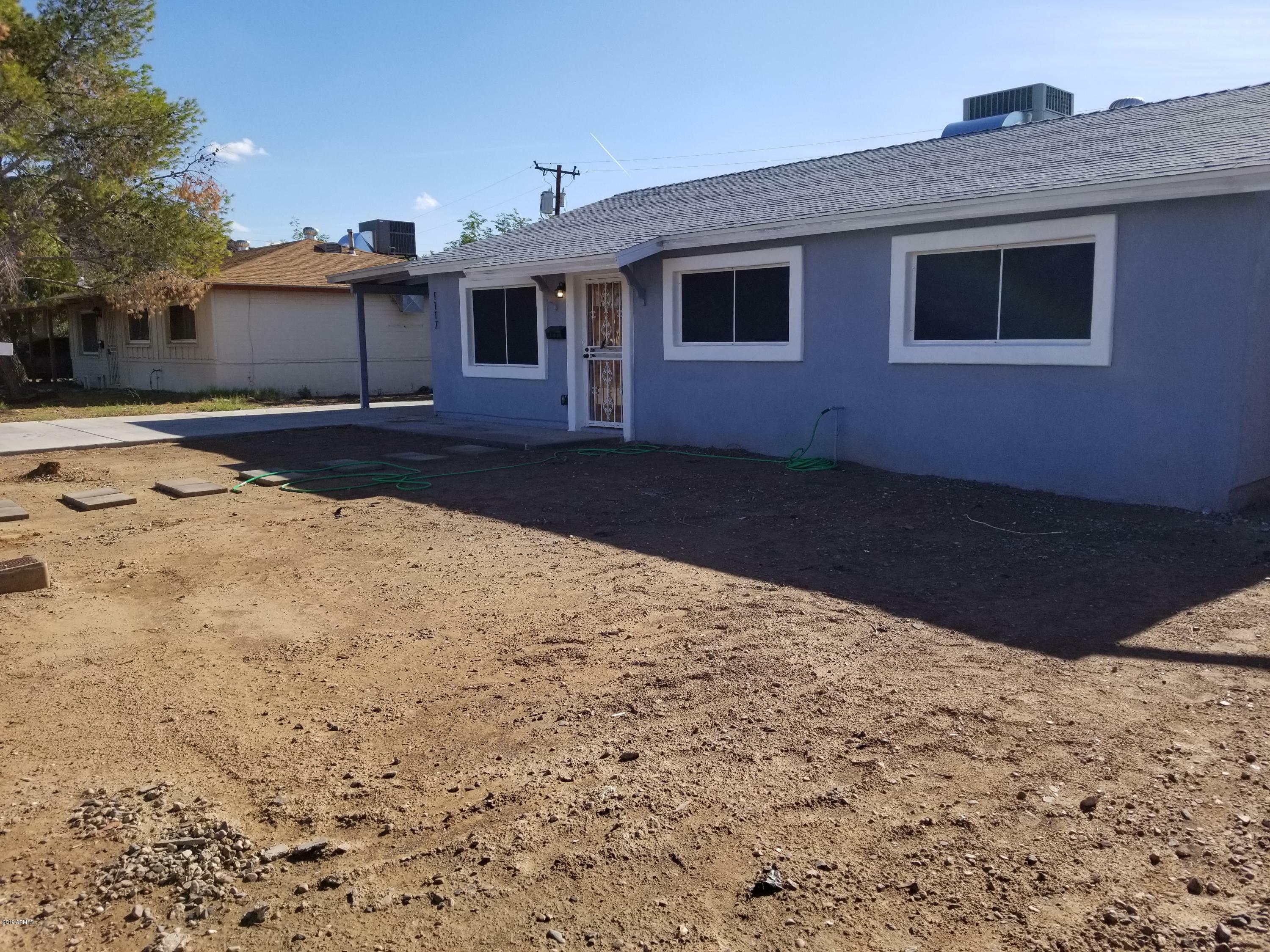 Property Photo: 1117 E Alice Avenue AZ 85020