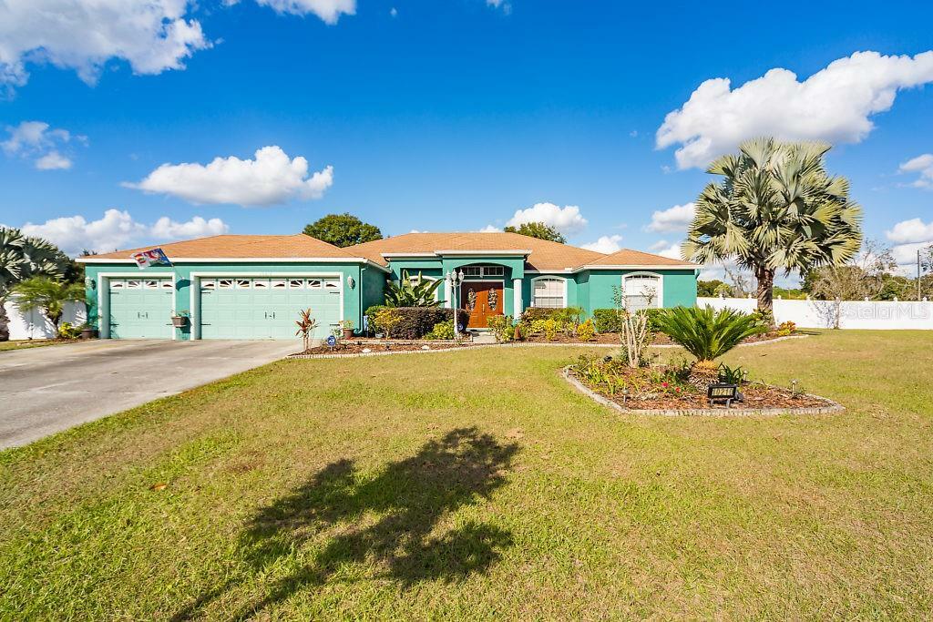 Property Photo:  10210 Bloomfield Hills Drive  FL 33584 