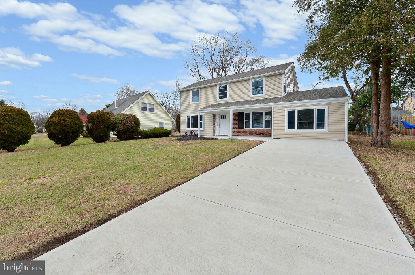 Property Photo:  33 Bayberry Lane  NJ 08046 