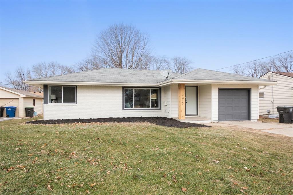 3013 Lawnview Drive  Des Moines IA 50310 photo