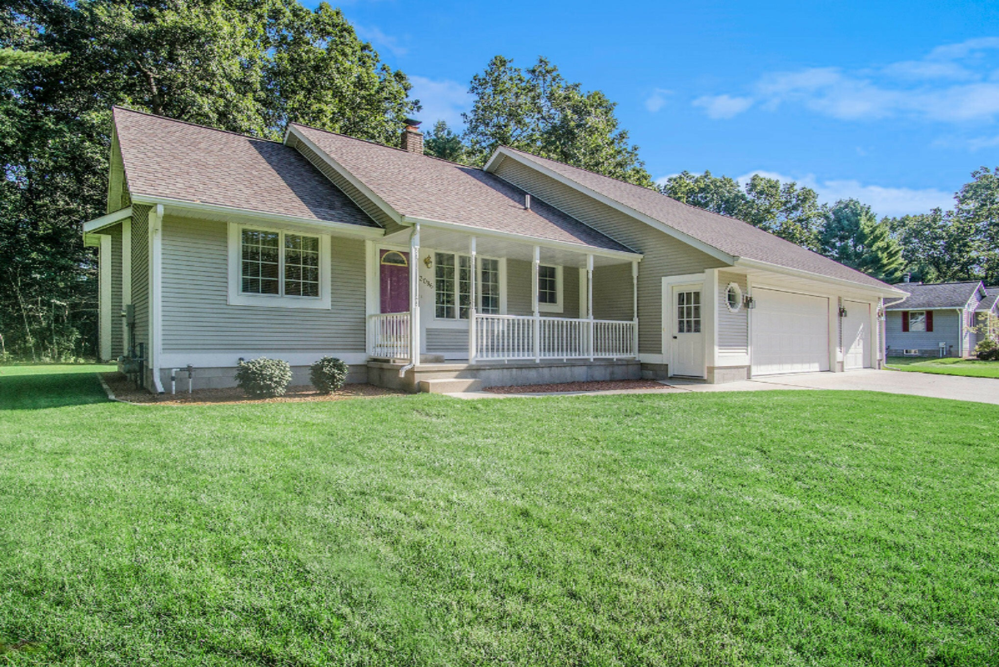 Property Photo: 3096 S Riverwood Drive MI 49457