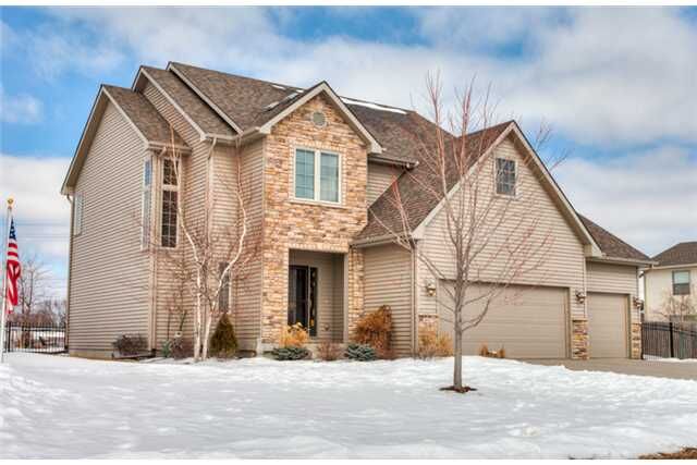 Property Photo:  317 Hawthorne Drive  IA 50211 